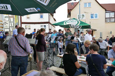 Sommerserenade vor dem "Chorfürst" (Foto: Karl-Franz Thiede)